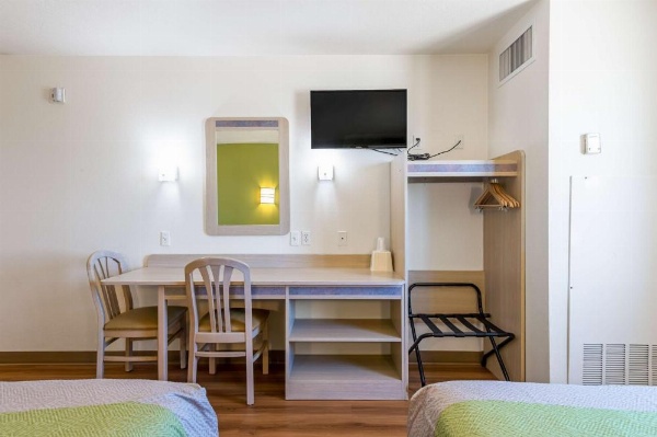 Motel 6-Cedar City, UT image 13